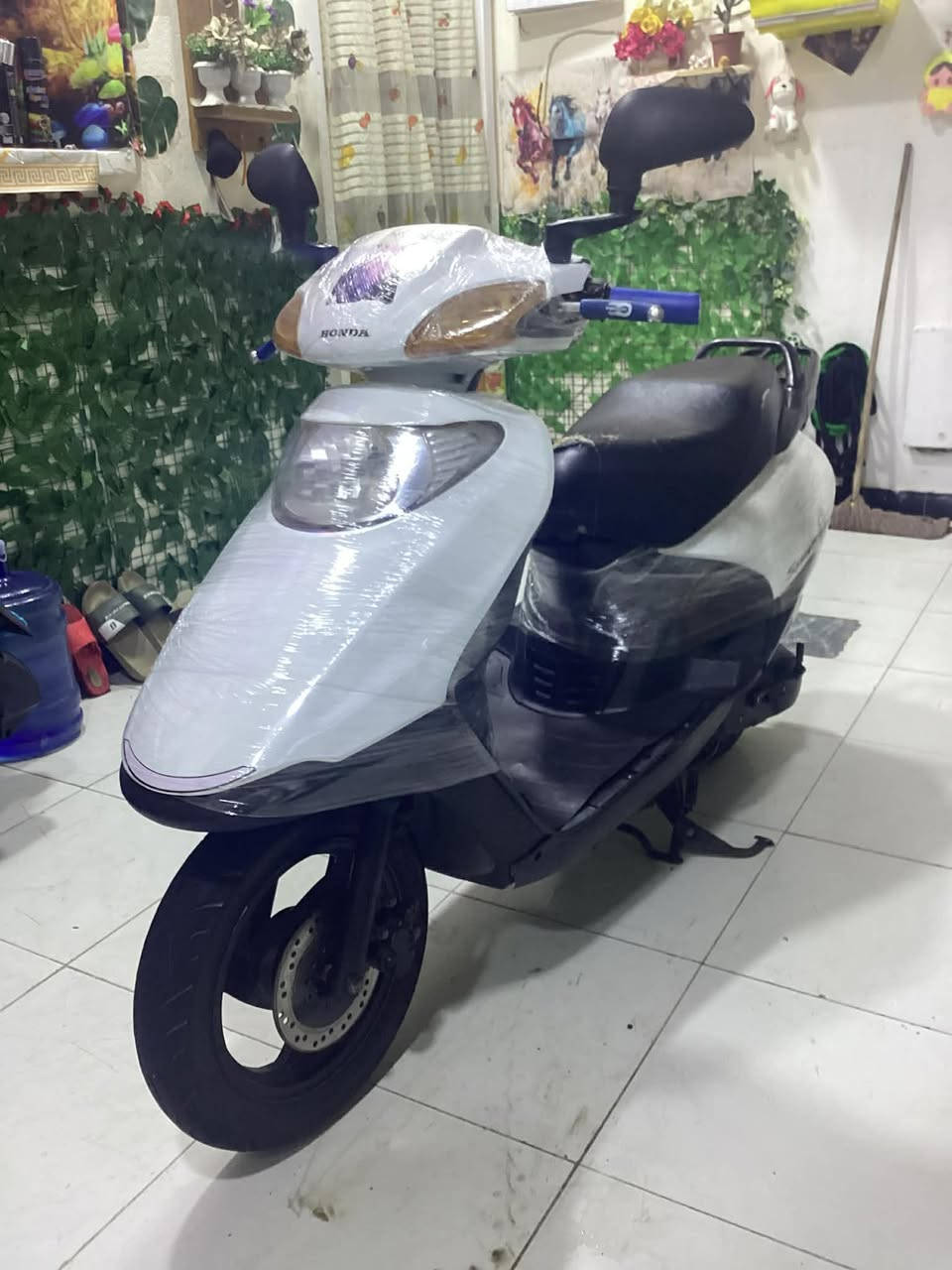 السلام عليكم دراجه سبيسي ياباني للبيع دراجه خير من دراجه ناعمه كهربائية شغاله سلف  هندر كله شغاله مكاني نعمانيه الرقم ***********
