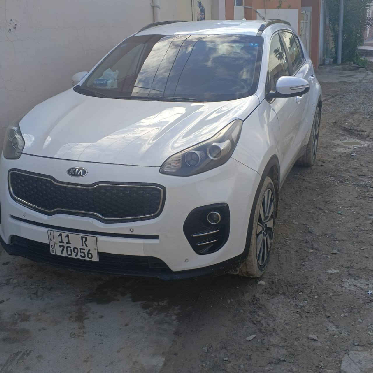 السلام عليكم 
كيا سبورتج 2017 البيع السياره دخلت العراق خليجي صار عندي حادث داخل العراق تبديل باب الصندوق ب البلادي و القماره بارد بس الحافه مالها الصدر وكاله كير بريك التايرات جدد خير من الله تبريد قطعتين اشاير ب المري السياره خير من الله بس محتاج وريد ابيعها*********** بعقوبة, ديالى
