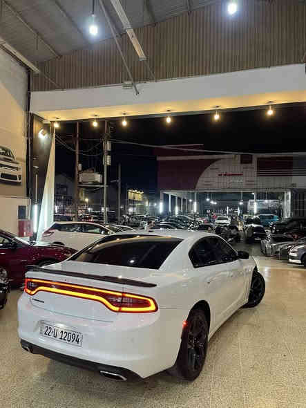 دوج جارجر 2022  
مواصفات 
SXT Blak top
شاشه 
ماشي 50 mil
تو ويل 
كشنات كهربايي
لايتات ليد بلادي 
سياره  مكفول حتا دعاميان بشرط
بيها بس بابين بدله بلادي بدون سبغ نفسل رقم بدون داخل بدون ارباك سياره جديده 
سعر 230$
0750 441 28 31 
0750 082 95 31 
عندي واتساپ
