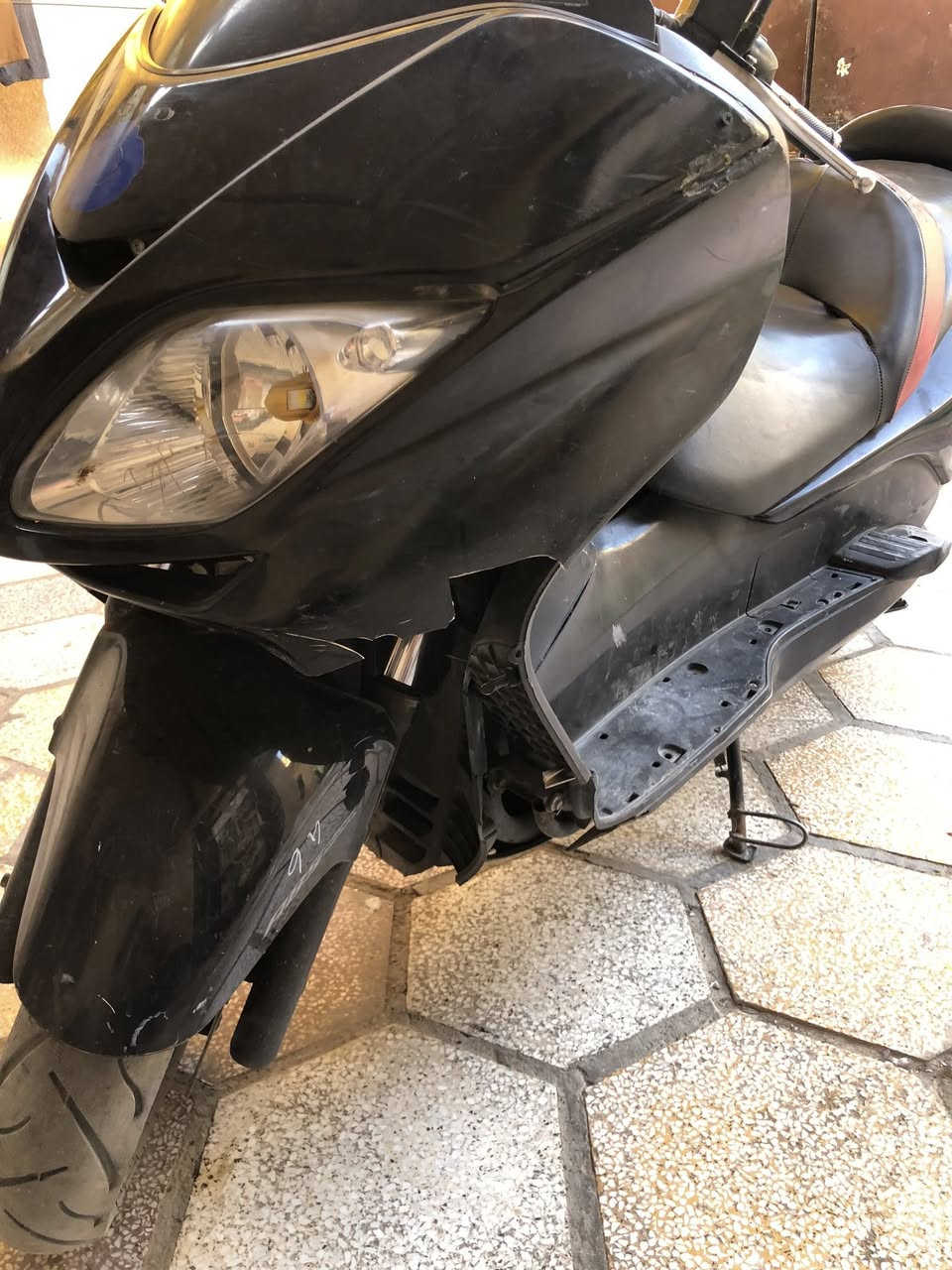 فورزا 08 عمية بلاد
الدراجة على حالة الرمبة فقط الكفرات تعبانه كلشي شغال گير ملغي لكن كلشي موجود بس جيب كلج الكير وشغله بدون اوراق فقط مكاتبه السعر وباقي التفاصيل للشراي يتفضل خاص وبخدمته عنوان نجف كوفة ***********
