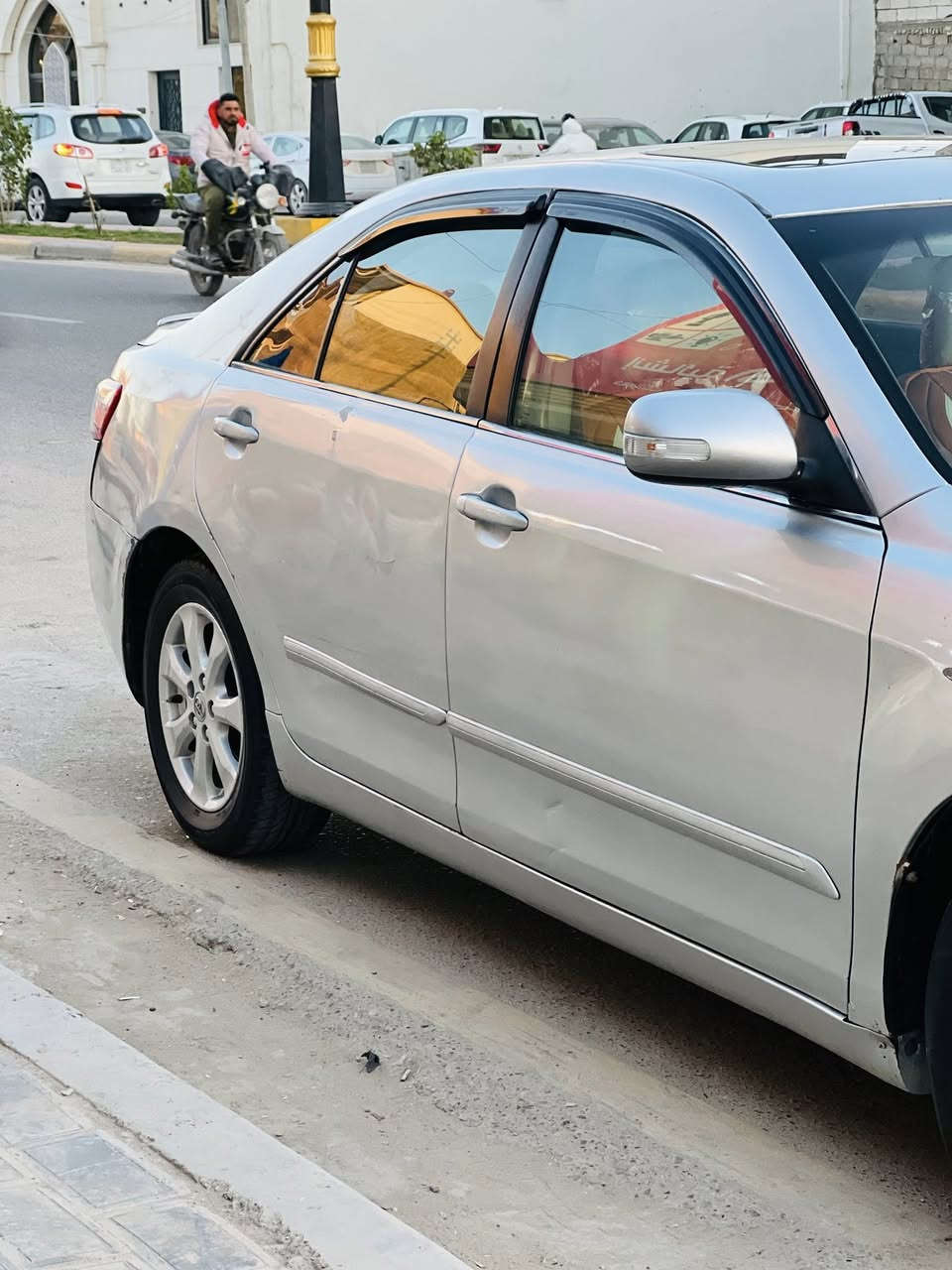 كامري موديل ٢٠٠٧ خليجي GLX✅
فول موصفات 
سياره مصبوغه عام جماليه✅
حداديه جيده خير من الله ✅
كير خير من الله✅ 
محرك بيه تبخير قليل ✅
رقم سياره بابل تحويل ثاني يوم✅
سياره جاهزه مال جنيان ✅
مكان سياره كربلاء ✅
السعر 68$ وبيه مجال كلش بسيط شراي يتصل غير متواجد على فيس 
***********
***********
