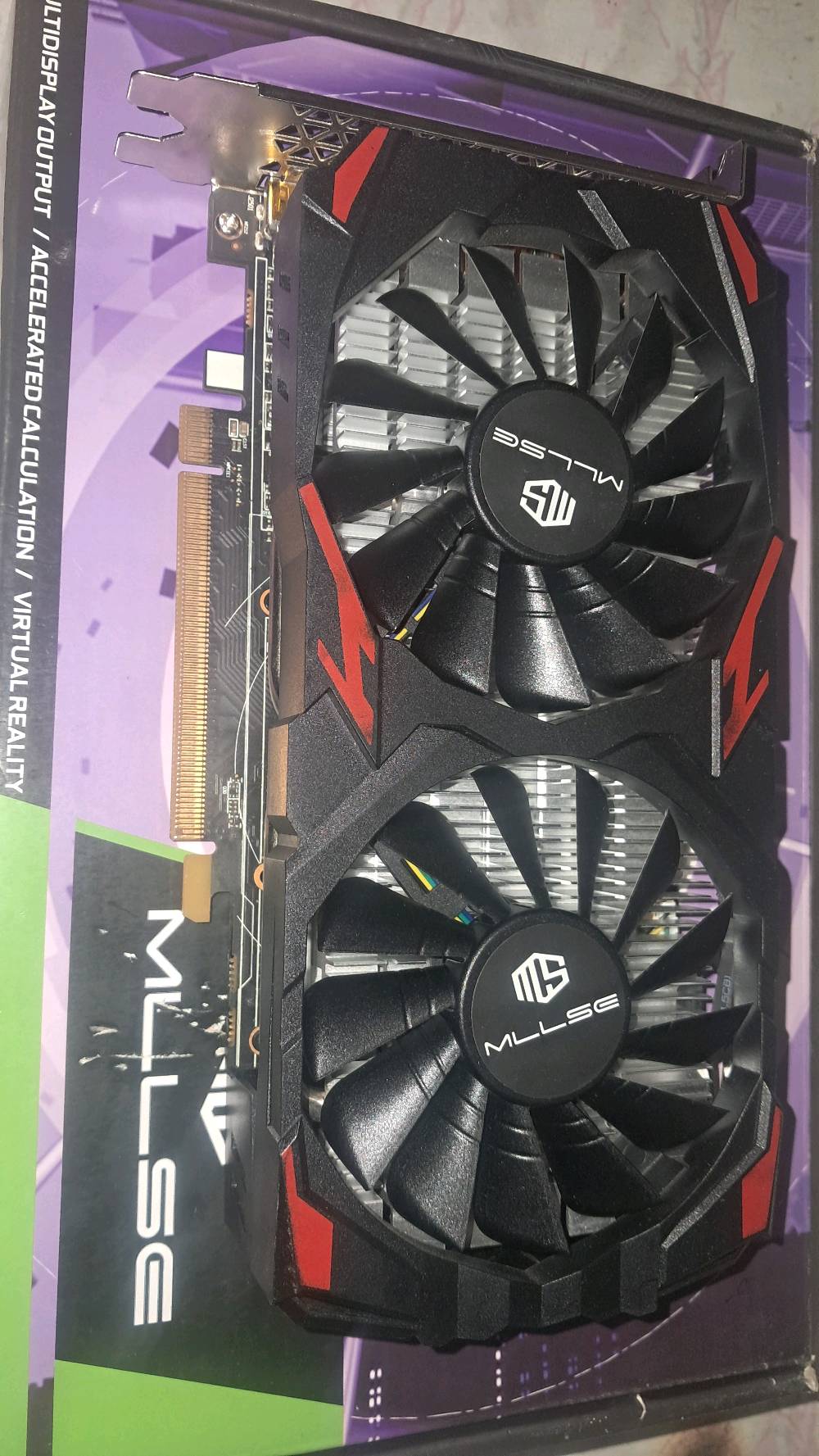 rx580 8gb للبيع يتوفر توصيل