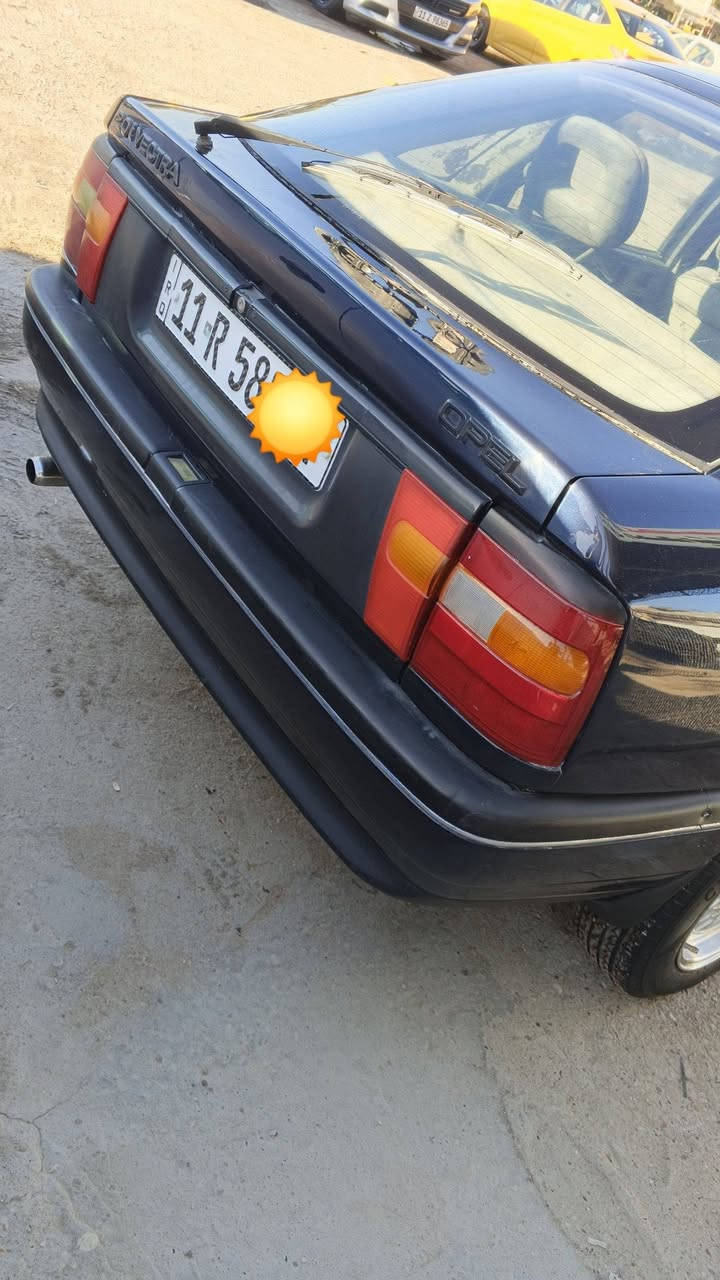 سلام عليكم للبيع أوبل فكترا سياره جديده
مكينه وكير جدد سياره فول اوتوماتيك سلايت كهرباء
موديل 91 كهربائيات كلها شغاله رايدها 50وبيها مجال قليل 
مكاني بغداد البياع ***********
