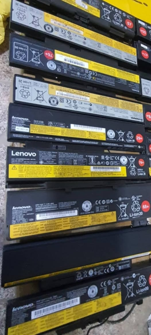 بطاريات لابتوب ليثيوم ماركة اصلية مال شركة ( لينوفو ) 34 قطعة
مستخدمة لكن كلش نظيفة مثل متشوفون تجيك مثل الصور بهيج نظافة
من تفصخها البطارية  يطلع بداخلها 6 خلايا اصابع 
وتطلع الخلايا  لو سامسونك لو LG  لو سانيو
( ابيع جملة ( فحم )  خاص


**إذا كنت صاحب هذا الإعلان وتريد حذفه لأي سبب، رجاءا أرسل رسالة إلى الدعم الفني**