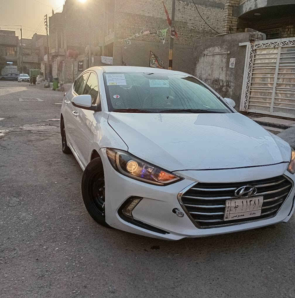 النترا موديل ٢٠١٧ وارد أمريكي بيهه جاملغ وبنيد بدون داخل  سياره مكشره بل قماره سياره كلهه ليبل واحد  عده بنيد  وجاملخ  مكينه دوش  سياره رقم بغداد مشروع وطني سنويه ٢٩ تحويل مباشر  *********** سعر ٨٧ بيهه مجال بصيط مكان سياره بغداد  مكلف بل نشر خابر ابو سياره بغداد, العراق
