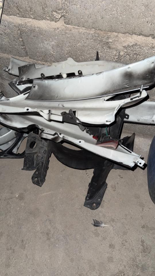 سلام عليكم شباب دراجة فراشة كرستال 140جبت الهة غراض بوشة وبستم وكور جديد ولفات جاي اتعلم علمود اجفتهة وماضبطتهة وبس اول مرة شتغلت وبعد ماشتغلت غراض كلهة جدد وكفراتهة موجودة رايد ابيعهة 150قفل الي يريدهة مكاني البياع تقاطع درويش رقمي
***********
