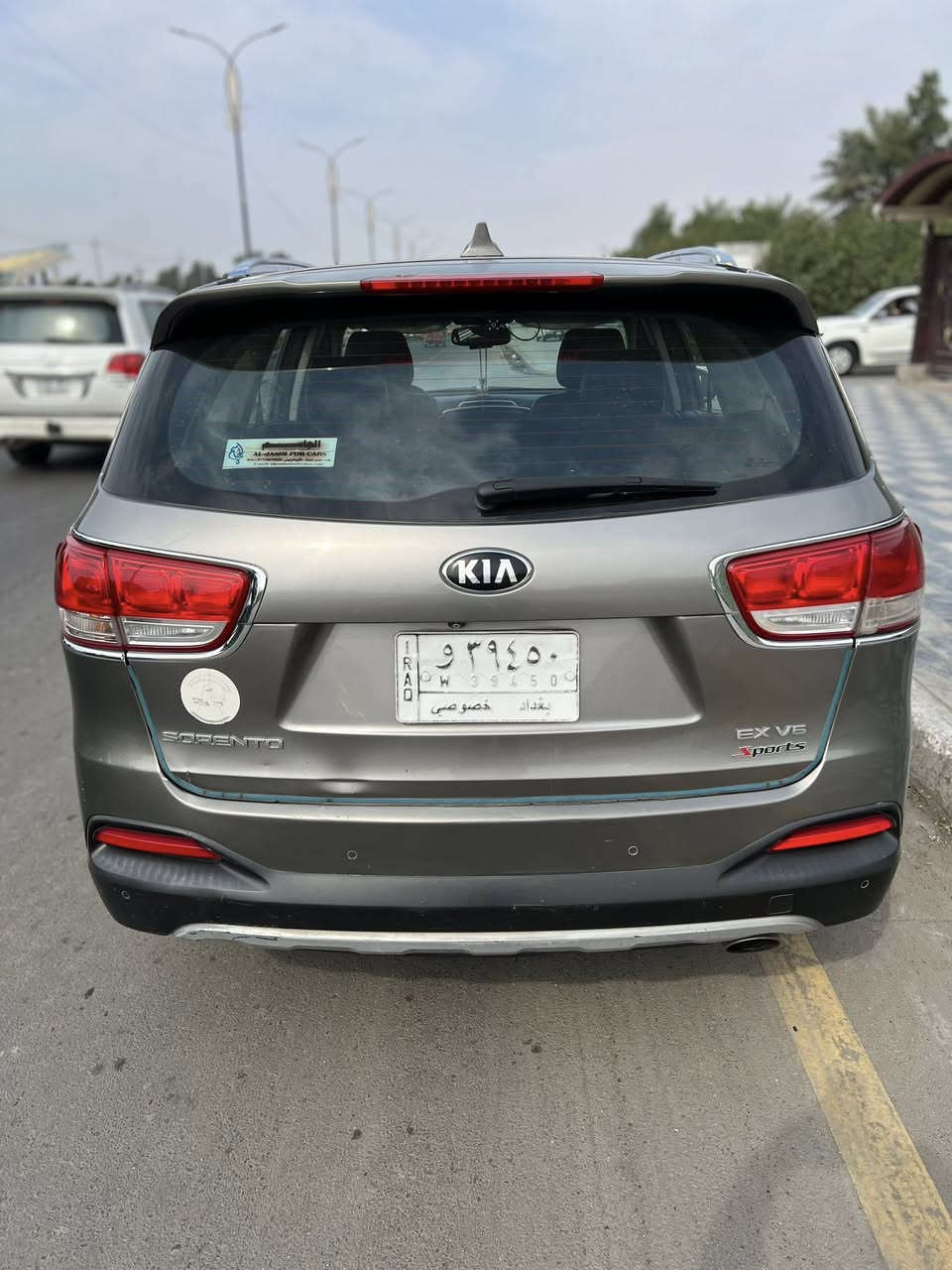 سلام عليكم سورنتو امريكي 2016
سياره ضربته جاملغ مبدل وبنيد نفسه وصوره الحادث جوه فول مواصفات للاخير ما عده الفور ويل وجاهزه من كلشي

وسياره نظيفه بمعنه الكلامه واي ضربه ما بيه ما عده ضربته مال امريكه وسياره سعره 165 وبيه مجال انشاءالله مكاني بغداد

***********
