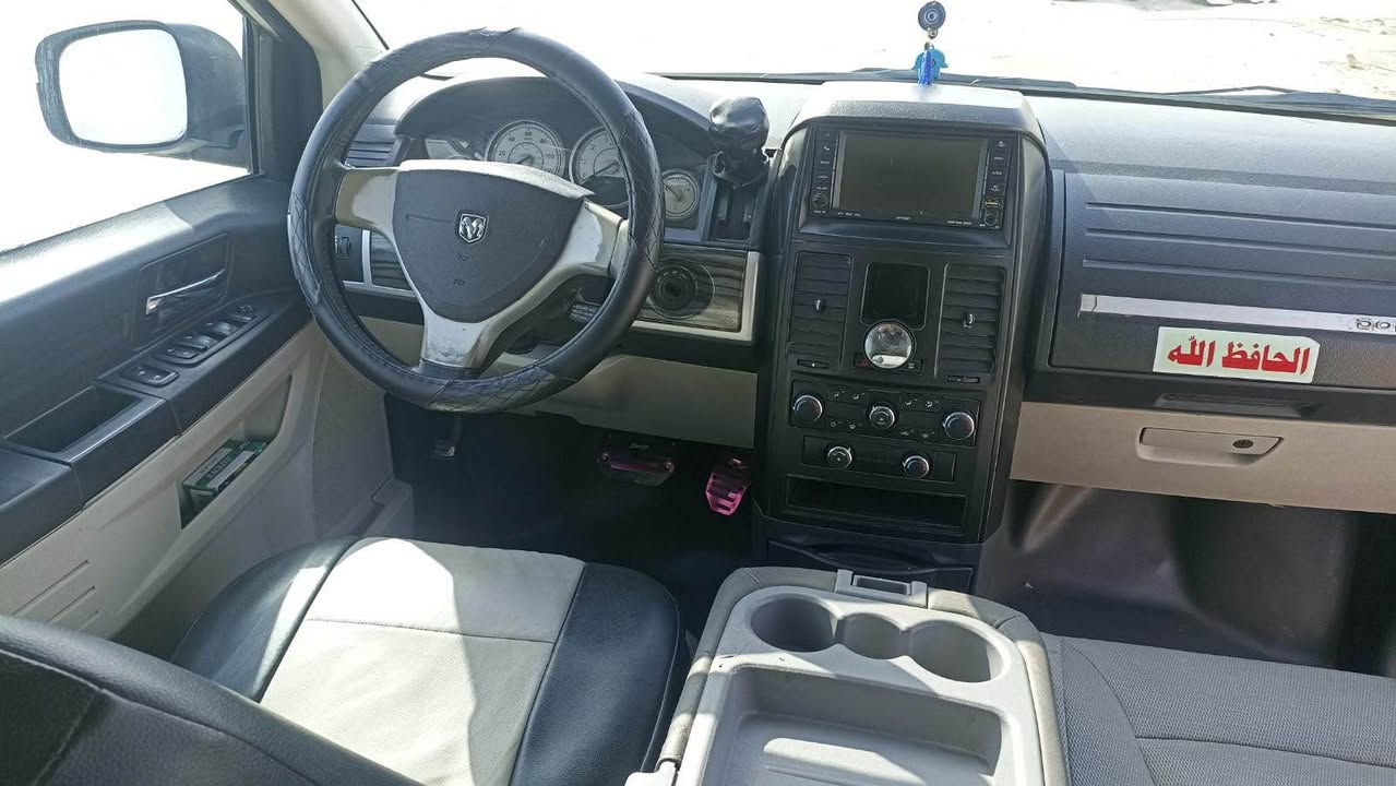 السلام عليكم  للبيع دوج كرفان. رقم اربيل انكليزي.  مداور.  كفاله. من الكص والضربه. 
فقط صبغ مكانات.  حجم المحرك. 6اسلندر  3300. كفاله. تبريد خلفي ومامي. 
حداده كلش حلوه. كشنات. منقصل. سياحي. كهربئيات. عامه طخم تاير.  السعر. 85. هاتف. ***********. عنوان بصره. البصرة, العراق
