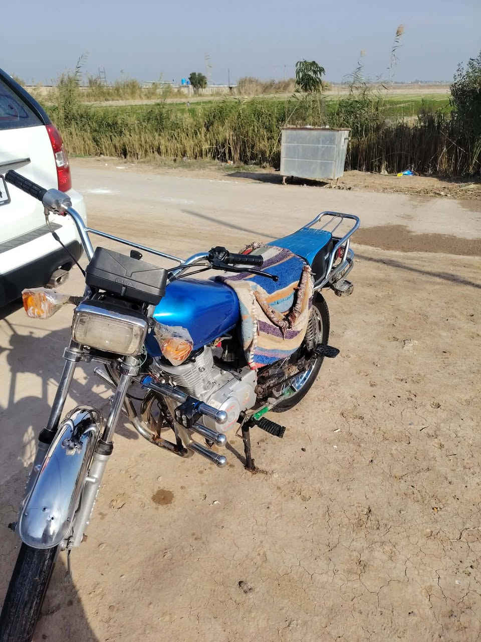 سلام عليكم نامه البيع موديل 18  دراجه حلوه كامله محرك مجفت  كهربائيات كلهة شغاله مكان ديالى كنعان ستفسار عل رقم ***********
