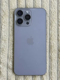 آيفون ١٥ برو ماكس ٢٥٦ • بطارية ٨٧% • شاشة مبدلة