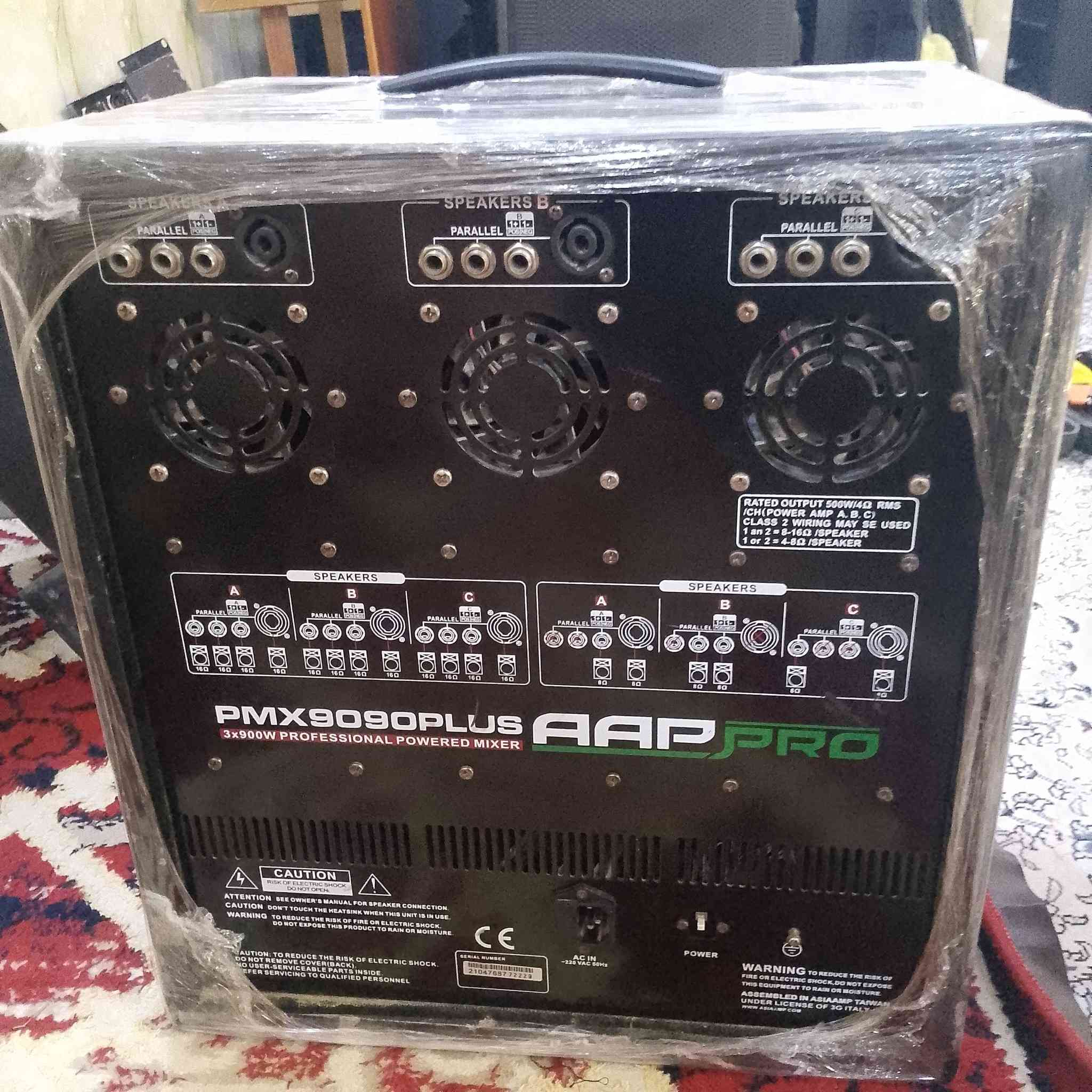 جهاز 9090 اصلي اصلي مكفول من كلشي 
سماعات w17 عدد 6 
سعر خاص او ***********
يوجد توصل جميع المحافضات
