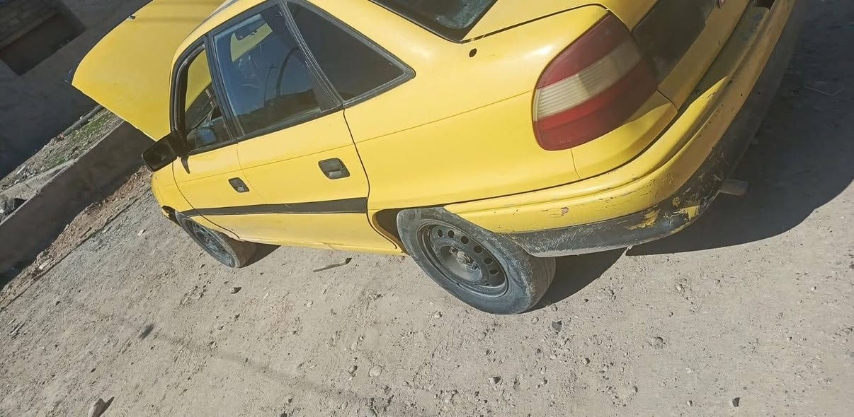 السلام عليكم استره للبيع رقم الماني /انبار / موديل 97     سنويه كارتونيه ب15وبيهه مجال السياره مسجله بس راعيهه ماواصلو ابيعك اكفلهه دوله وعشاير. السياره جاهزه وكلهه شغاله وترهم مراوس حسب القناعه *********** محرك وكير شرط
