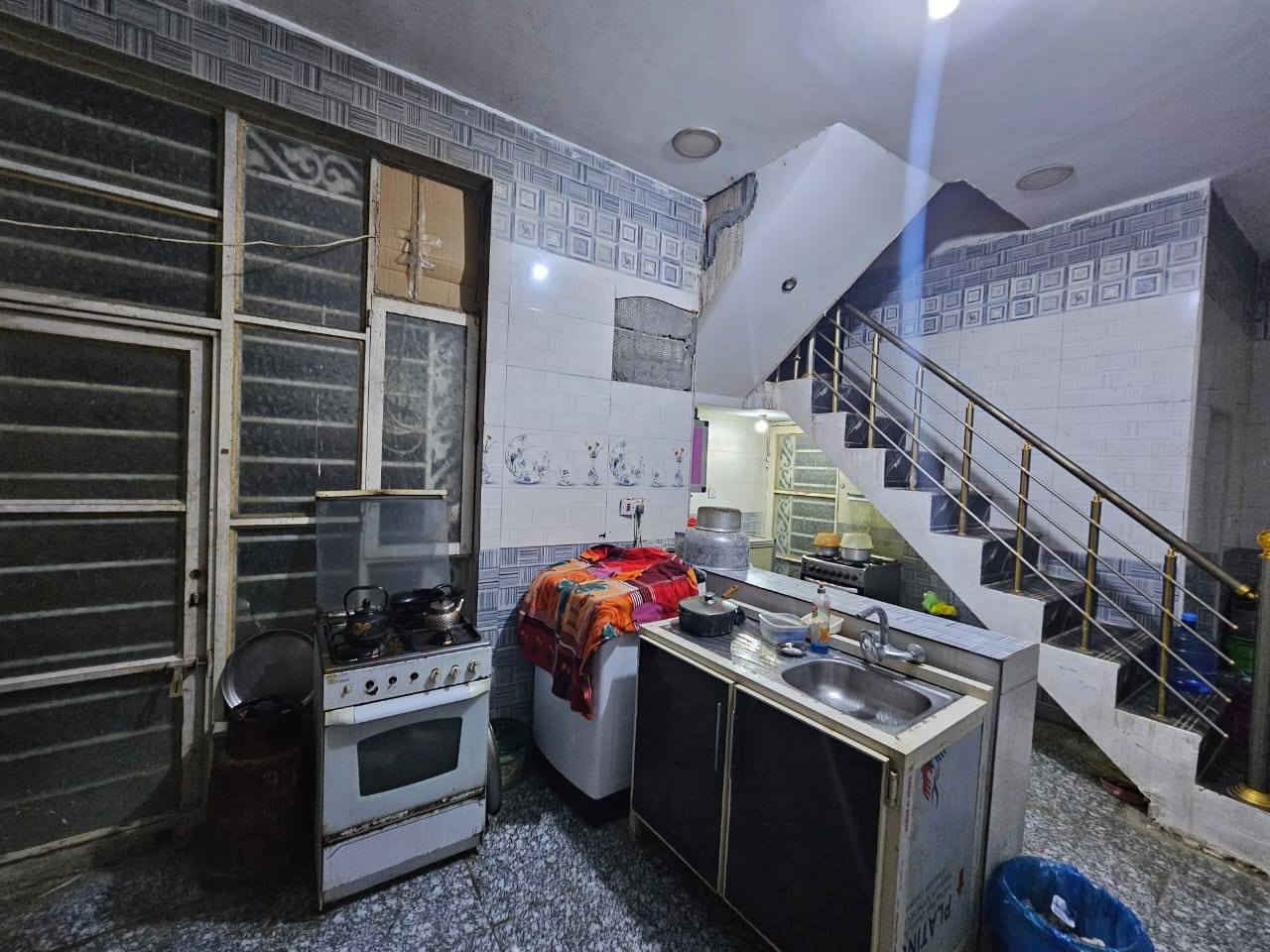 🔹مشتمل طابقين 3غرف. بالخاجية🔹
🔹رقم الاعلان (143)
::::::::::::::::::::::::::::::::::
🔹المنطقة:-5000
🔹نوع العقار:-مشتمل
🔹المساحة:-100م
🔹الوجه:-5م
🔹النزال:-20م
🔹عرض الشارع:- 12م
🔹سنة البناء:-حديث
🔹عدد الطوابق:-طابقين
🔹تفاصيل البناء::-
🔹الطابق الاول يتكون من::استقبال وهول ومطبخ وغرف نوم عدد(1)وصحيات 
🔹الطابق الثاني يتكون من:: هول و غرف نوم عدد (2) وصحيات 
🔹أقرب نقطة::- قرب المستشفى 
 
👈و لمزيد من التفاصيل يرجى التعليق (((ب تم)))

او الاتصال على الرقم التالي ***********

👈او زياره مقرنا الكائن في
الخاجية شارع 40 
مجاور الابتسامة الذهبية
