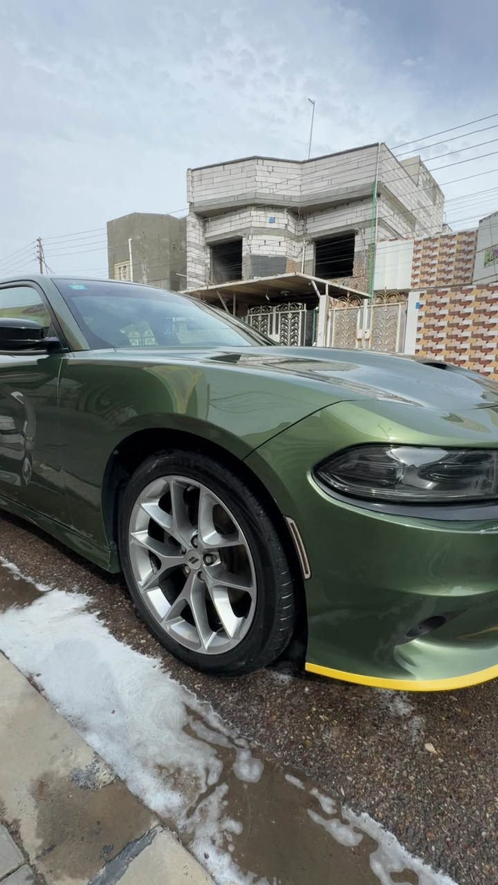 السلام عليكم 
جارجر جي تي 
رقم بغداد حره 
مديل 2023 
وارد امريكي حادثها بنيد ودعاميه فقط 
بدون دواخل كفاله شاصي ولغد 
لايتات اصليه نفسهن مال السياره 
6 سلندر بدون فتحة 
ماشية 55 
مكاني البصره 
السعر 270 وبيها مجال 
*********** البصرة, العراق
