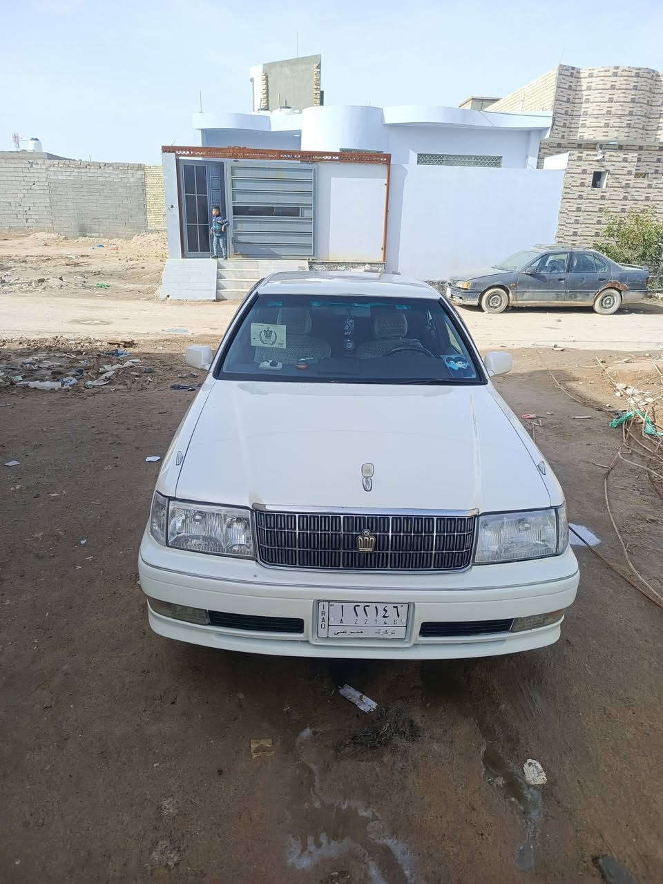 السلام عليكم ورحمة الله راس الثور فلات موديل 2000  مكينه فيشه وبطل 3000 مكفوله من الكص والنقل الجثه والحادث القوي مكفوله  من الصبغ العام  بس شرط حادث قوي مابيه  ابد راح اوظحلك مكان فقط  رقم كركوك مدفوع كمركه والظريبه  وباقي الرقم دفع رقم تحول ثاني يوم بسمك  شرط اسويلك وكاله الك حق التحويل السياره مكينه كير شرط حداديه 100بل 100  تخم تاير تبريد ثلج خلفي امامي بس لاغين الخلفي بس المامي السياره زلخ مابيه نظيفه كلش غرفته جديده سنتر لوك ستيرن كهربائيّ  دركه شاهينه اصل كرستال السياره  ماكو شي ميشتغل السعر 80 مكان السياره نجف كوفه اتصال ***********او *********** والسياره تاريه يهبل نعونه فول واحله من الصور شرط ونفس الكاتبه تجي وتشوف انشاء الله
