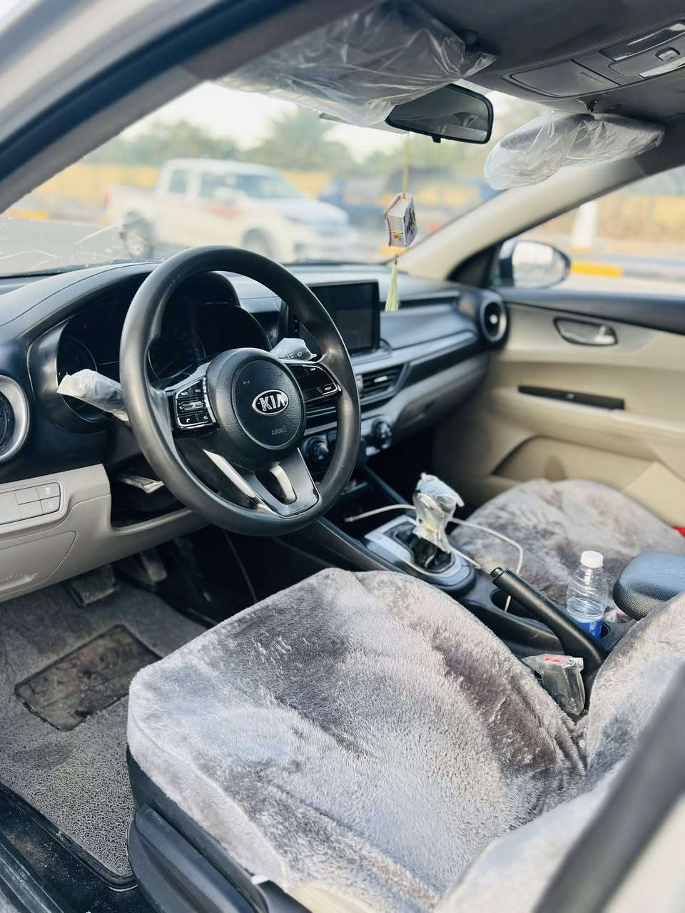 السلام عليكم سيراتو
مديل 19 حره    نص فول 
بيها بارد سياره جاهزه حداديه جديده وتخم تاير مكاني السماوه مركز الاستفسار ***********
