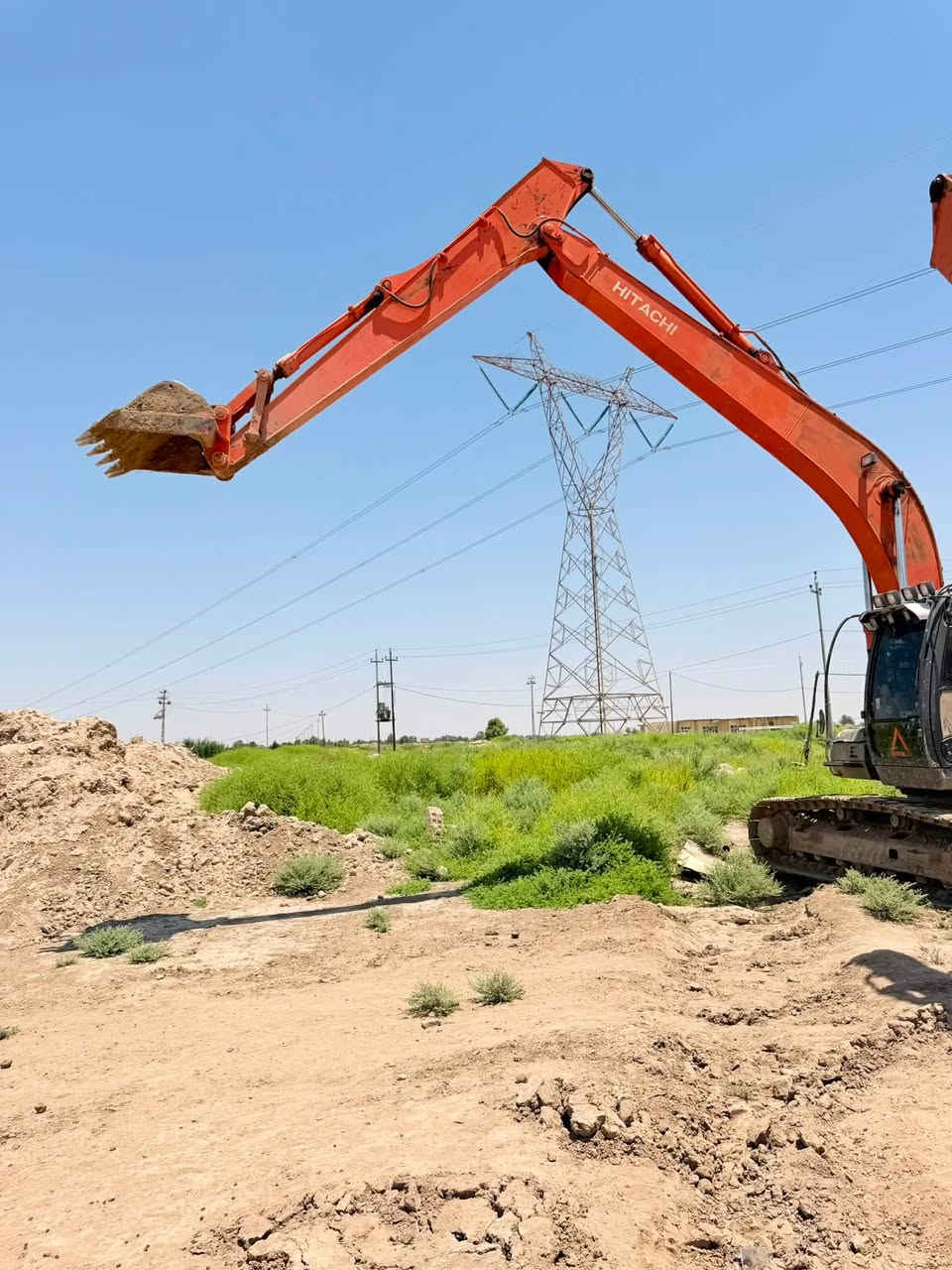 سلام عليكم البيع جب ذراع طويل 12متر جب جاهز اي نقص ما بي مكان واسط لاستفسار ***********
