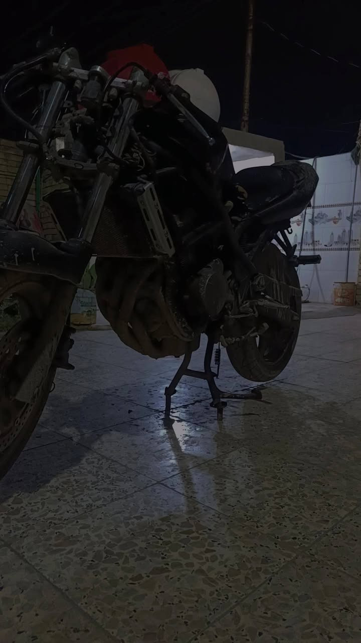 سلام عليكم
باندا ربع 
مكينه ناشفه 
كابريتر  صافيه 
نكره سلف بكل وقت 
سعر 700
لأستفسار ‏‪***********‬‏
