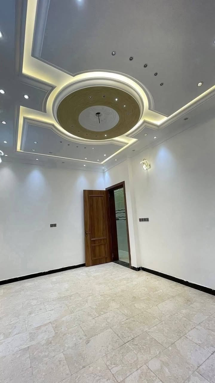 بسم الله الرحمن الرحيم
تم بعون الله وتوفيقه تسليم دار جديدفي منطقة التحرير 🏠✨
ونسأل الله أن يجعلها دار خير وبركة لأصحابها.
نحن مستمرون بخدمتكم بكل أمانة والتزام،
المصداقية شعارنا، والثقة أساس عملنا.
🔹 نبني بيوتكم حسب الطلب
🔹 العمل بنظام القسط المريح أو الدفع النقدي
🔹 جودة في التنفيذ ودقة في المواعيد
للاستفسار والحجز، تواصلوا معنا على الخاص أو الاتصال المباشر 📞 ***********/*********** الركن الذهبي للاستثمار العقاري 
ثقتكم وسام نعتز به 🤝
