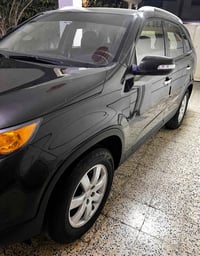 سورنتو ٢٠١٢ • ٢٤٠٠ ٤ سلندر • ٦٠٠٠٠ ميل