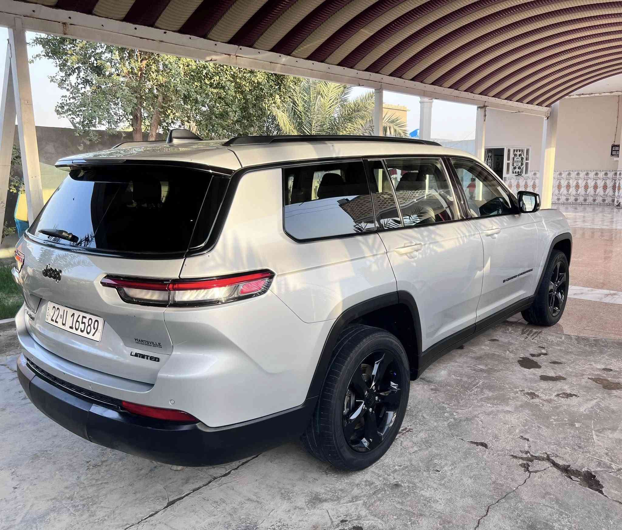 السلام عليكم اللبيع والمراوس جيب  شيروكي مديل 2023فول مواصفات رقم أربيل وارد امريكي حادث جدا بسيط كما موضح في الصور الاستفسار على هذا الرقم ***********
