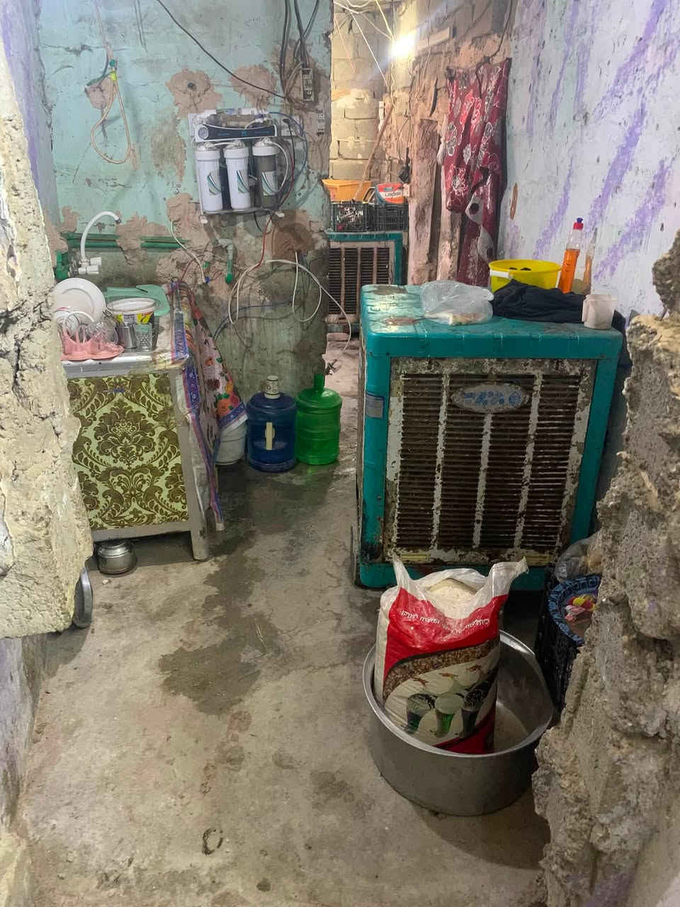 بيت تجاوز غرفتين للبيع سعر 5 مكاني بغداد الشعلة الرقم ***********
