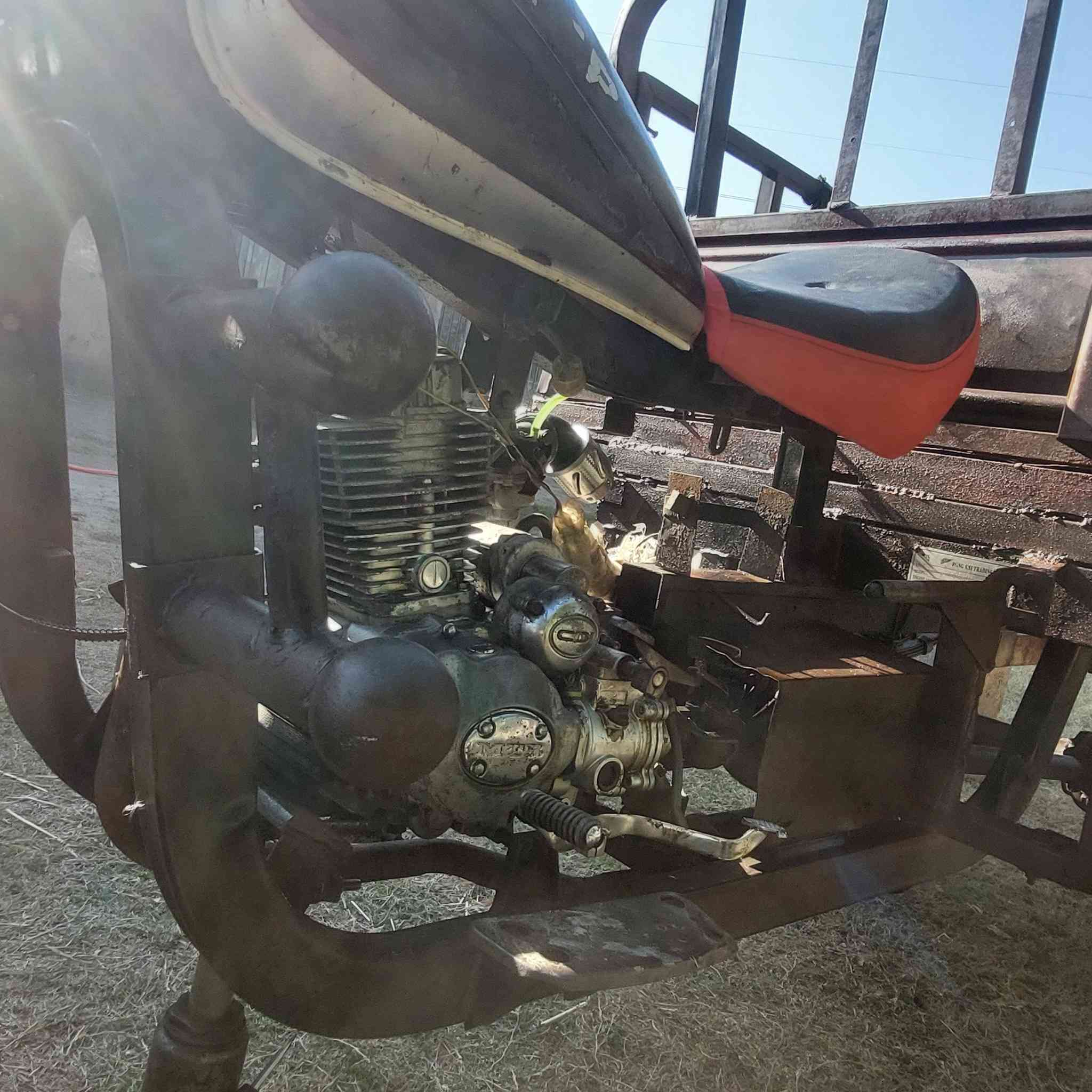 سلام عليكم سنوته موديل 10مكينه كير جديد مكان بابل سعر 450بيه مجال حك جيه***********
