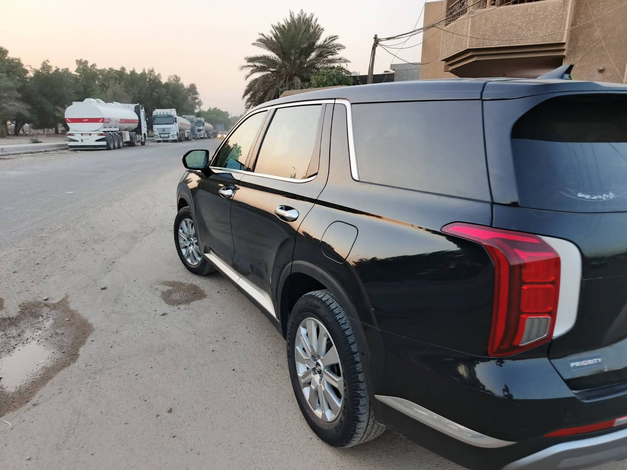 يا الله الهم صل على محمد وال محمد 
للبيع هونداي بليسايد SE 2023 وارد امريكي السياره داخل مكفول بجم كبس بدون ايرباك وصور الحادث مرفقه بل منشور 
محرك 3800 6سلندر
مواصفات السياره 
شاشه كبيره 
تحديد مسار 
قياده ذاتيه
7 راكب 
مثبت سرعه 
وبعد بيه هواي مواصفات 
السياره خير من الله 
السعر 300 ورقه 
العنوان بغداد الجديدة
هاتف ***********
اي استفسار متواجد واتساب
