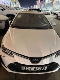 كورلا هايبرد موديل ٢٠٢٥ سياره فتحه بصمه ردار مرقم كامل لوحه وسنويه جاه...