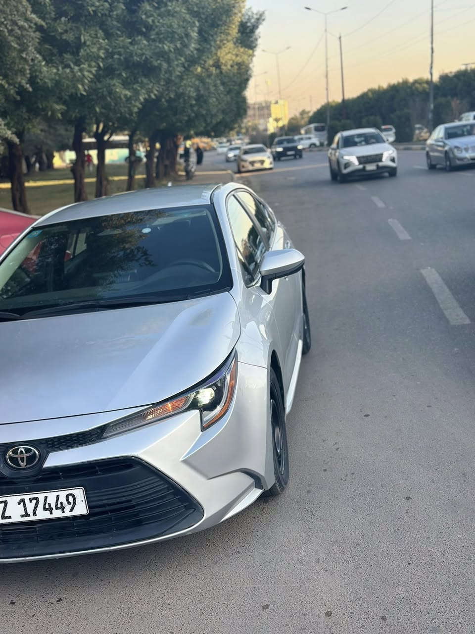 موديل 2023 كورلا وارد امريكي بانزين فقط
الحادثه بنيد بس صبغ بدون ايرباك بدون دواخل 
السياره دخول جديد 
اسبير السياره ما نازل 
ماشيه 12 الف 
مواصفات السياره
رادار امامي 
توقف ذاتي 
سياقه ذاتيه
تحديد مسار 
سايد بريك كهرباء
اتو هولد
تحكم ستيرن
شاشه كبيره
صور الحادث مرفوقه معه المنشور 
سياره ما بيها أي نقص 
رقم الهاتف ***********
العنوان / بغداد / الكاظميه 
السعر 153 و بيها مجال بسيط
