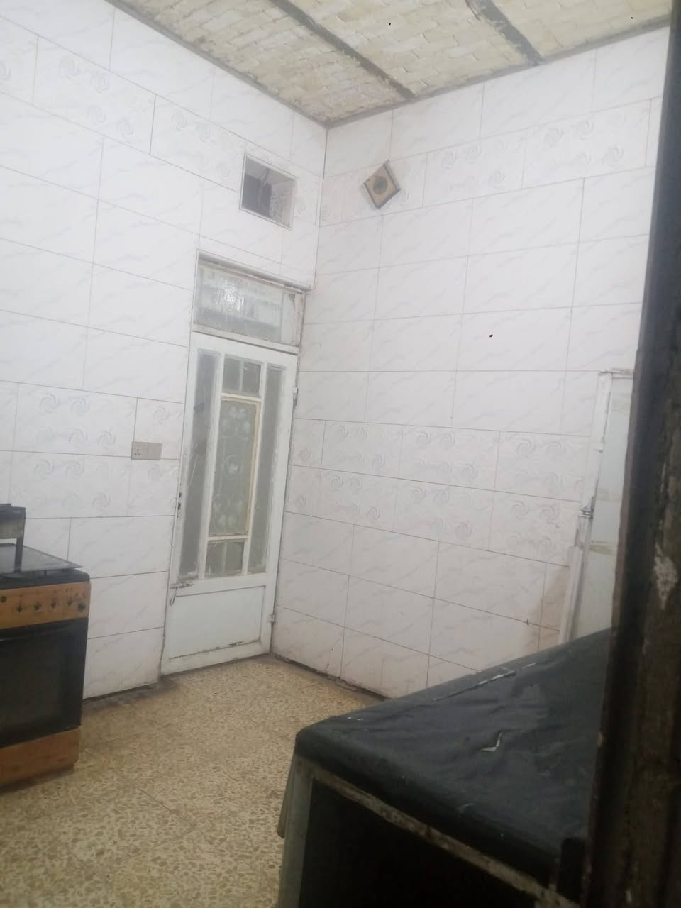 بيت للبيع نقد و.  مبادره هم يرهم بس شرط اذا مبادره مكمل معامله وعنده عربون  بيت100م طابو صرف بناء جديد طابقين ونص 
يحتوي على 3 غرف 
استقبال 
مطبخ 
2 صحيات داخلية وخارجية 
خدمات كاملة ( ماء ، كهرباء ، خط مولد ، مجاري ، تبليط ، انترنت ضوئي ) 
موقع البيت الامن الداخلي قريب مزار سيد محمد الموسوي ،فرع المدارس تبليط  الجديد البيت قريب جدا يم علاشارع يكون بجانب  البيت مدارسه ومتوسطة وبتدائيه  وروضه جديده  البيت ركن  على 4 شوارع سعر85

للتواصل ، مراسلة الصفحة 
أو الاتصال  
***********///  ***********///***********/////
