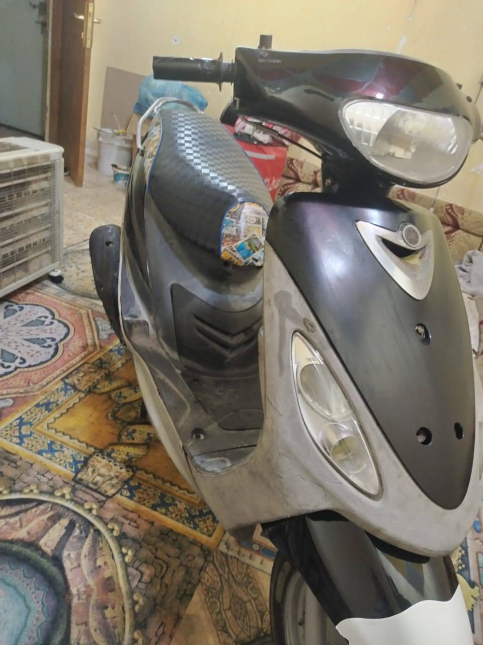 سلام عليكم دراجه ماكس قجمه البيع السعر 550 وبيه مجال شي قليل مستعجل على بيعته محتاج  مكاني كرمه علي الشراي يجي خاص رقم *********** ما مفتوحه شرط عينه ولايت شغلات سلف هندر كلش شغال
