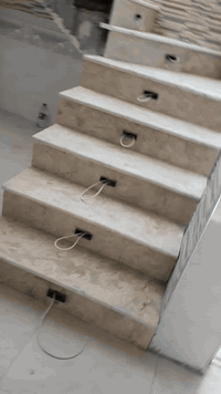 عملي من كربلاء مرمر وحجر ونقشات وسراميك ماده ***********   ***********وبورسلين ورضيات كولشي //
