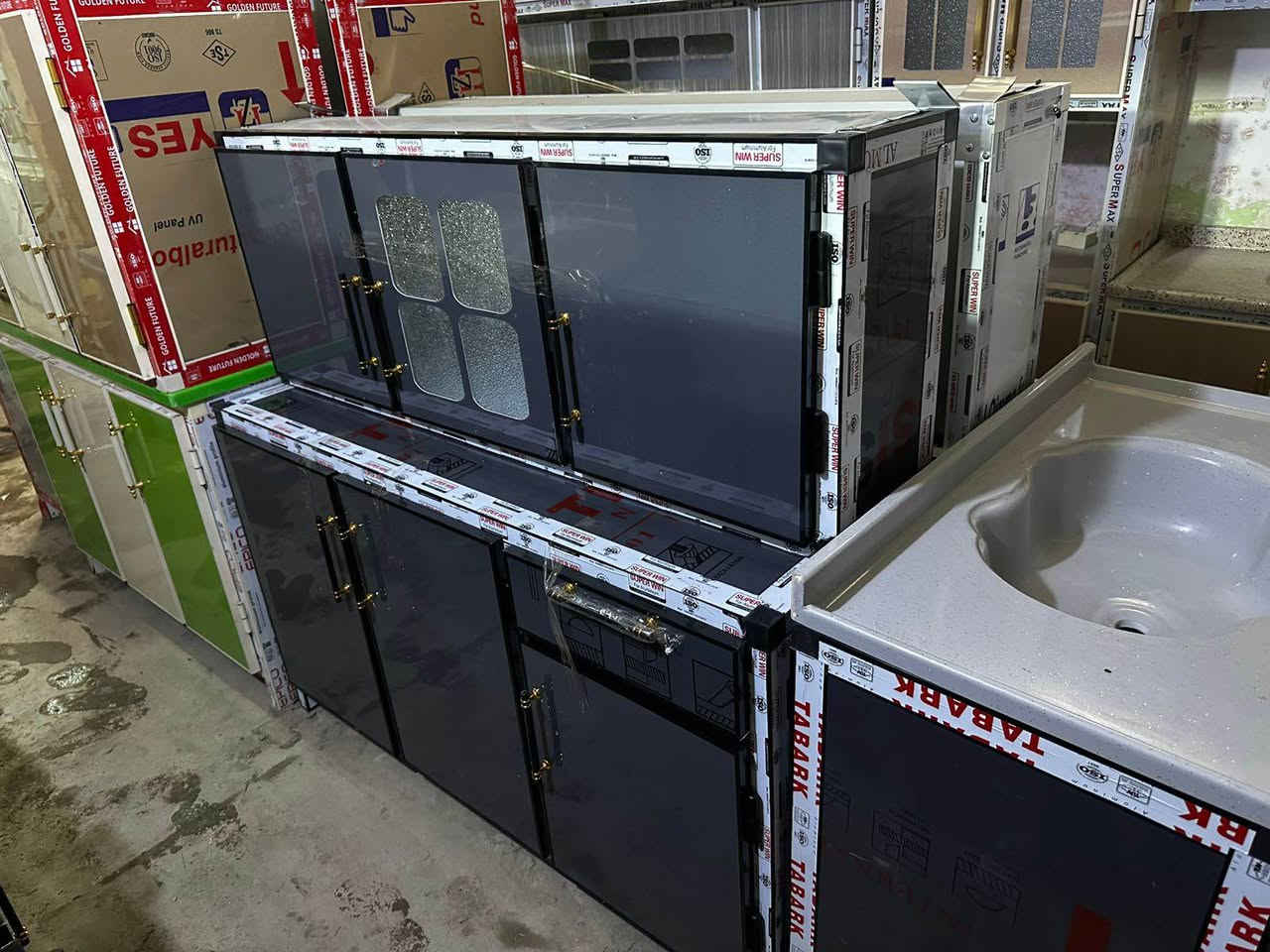 كاونتر متر ونص مع سنك متر مرمر تزكام درجه اولى بليت ثقيل ومقطع اصلي ونرماده حفر ونقش cnc وجوكر مخفي السعر 390 العنوان ناصريه شارع الاخلاص قرب مجمع ابي تراب *********** ناصرية, ذي قار
