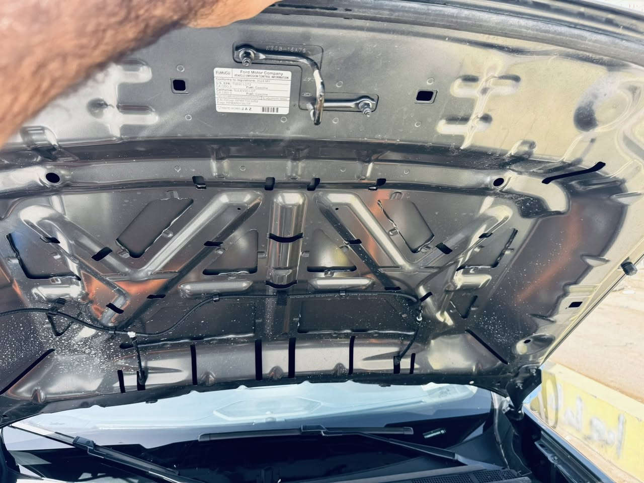 سلام عليكم فورد مافريك موديل 24
كفالة عامة 
‏مواصفات ‫ فول 1/1 رقم ديالى تحويل ثاني يوم السعر 220￼ ***********
