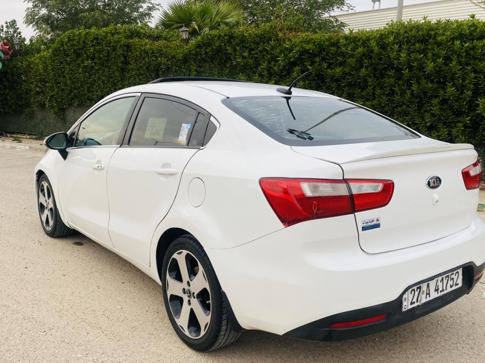 سلام عليكم كيا ريو البيع موديل 2014 سياره جاهزه فول فتحه بصمه تحكم استيرن اشاير بل مري سياره جاهز كير محرك حداديه تخم تاير تبريد كله جديد سنويه جديده هزه جديده رقم النكليزي سياره مكفوله السعر 83 وبيه مجال المكان السماوه الاستفسار ***********
