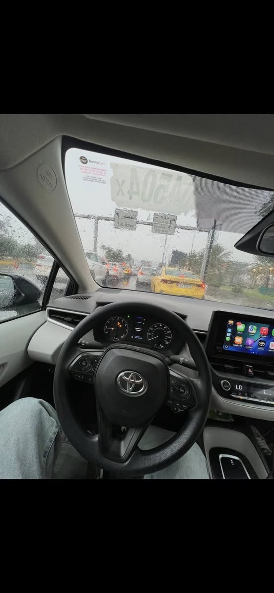 سلام عليكم 
كورلا 2023 امريكي 
سياره متوقين 
ماشيه 41 
سياره محرك 2000
حادثهة الي بالصوره واضح 
سياره جاهزه كلشي مناقصهة 
للبيع او المراوس 
البيع 155 وبيهة مجال للاستفسار الرقم ***********
مكان بغداد المشتل
