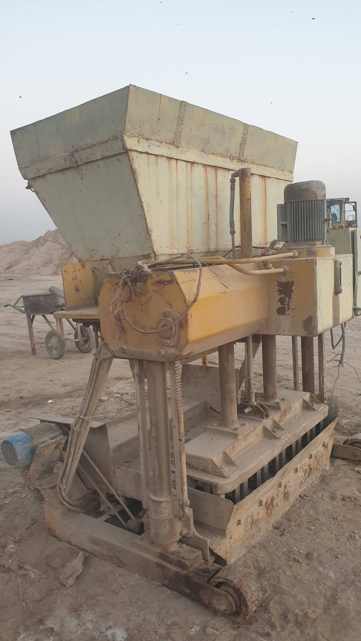 معمل بلوك جاهز للعمل وسعره مناسب مكان المكينه بديوانيه بيع مستعجل رايده 1500 / اتصل عل هاذه الرقم ***********
