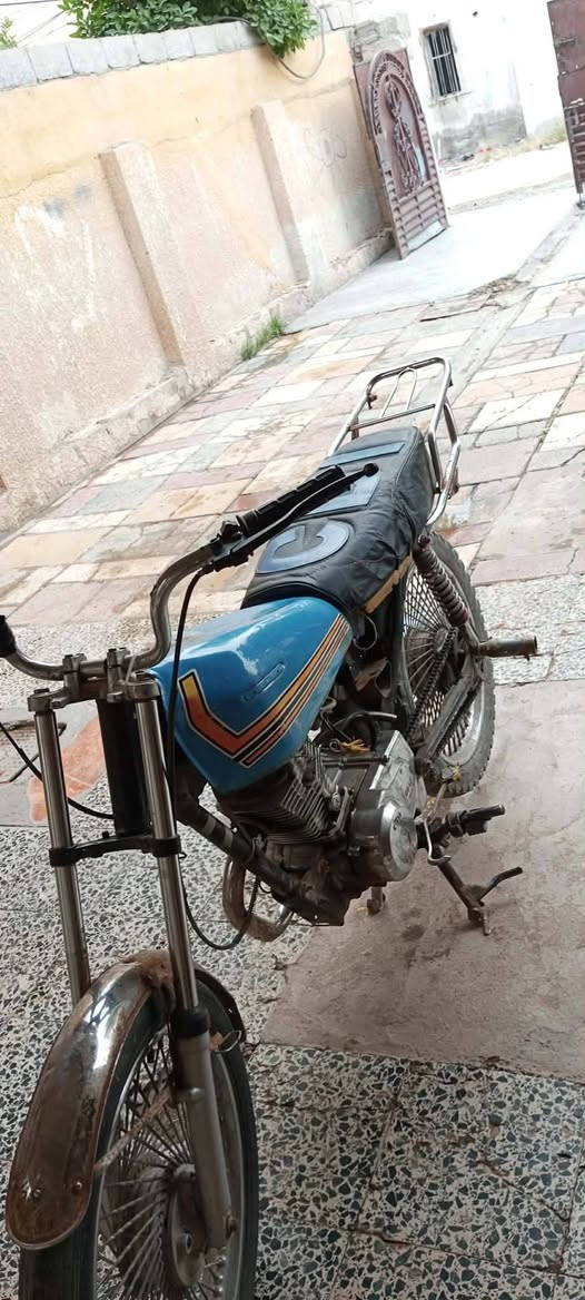 دراجه للبيع تائكرشراي يدك عل رقم***********
