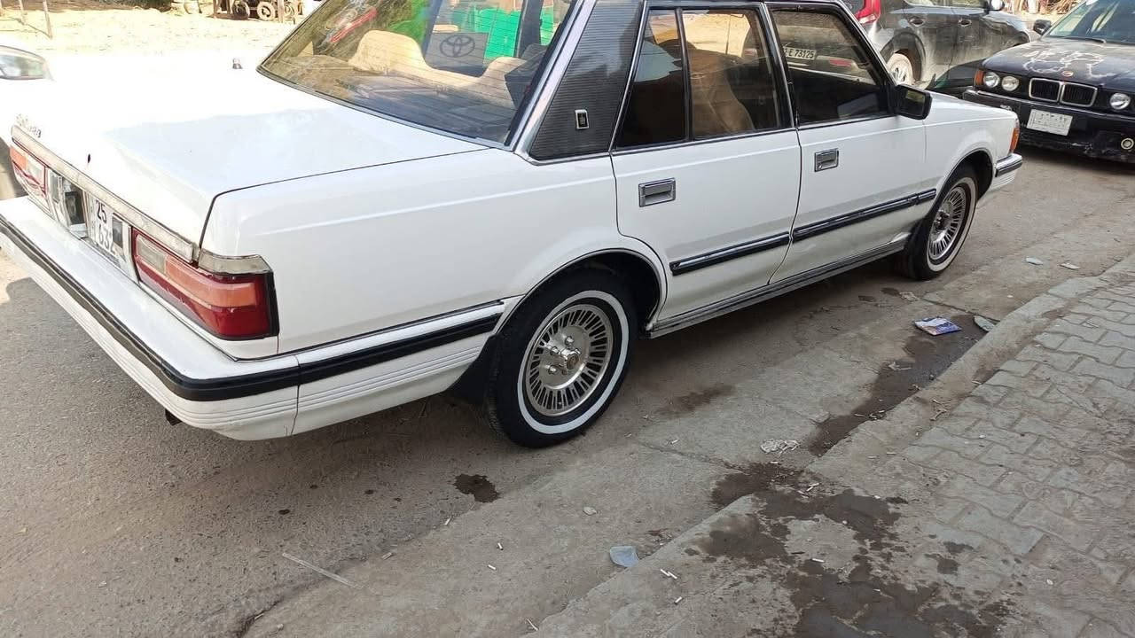 سلام عليكم لبيع سوبر 8
كير ومكينه خير بلاديه سياره بسمي سنويه جديده 30

هزه جديده كامله سياره بيع مستعجل عنوان كركوك قادسيه 

ستفسار تصال ***********
