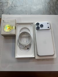 آيفون ١٧ برو ماكس • ٢٥٦ • بطارية ١٠٠٪