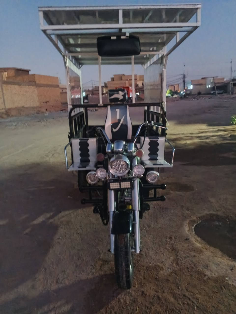 ام تي ار 2013رقم انكليزي نجف
مكفوله من شاصي وركبه كهربائيات شغاله نكره سلف. 

سعر تواصل رقم الهاتف ***********
