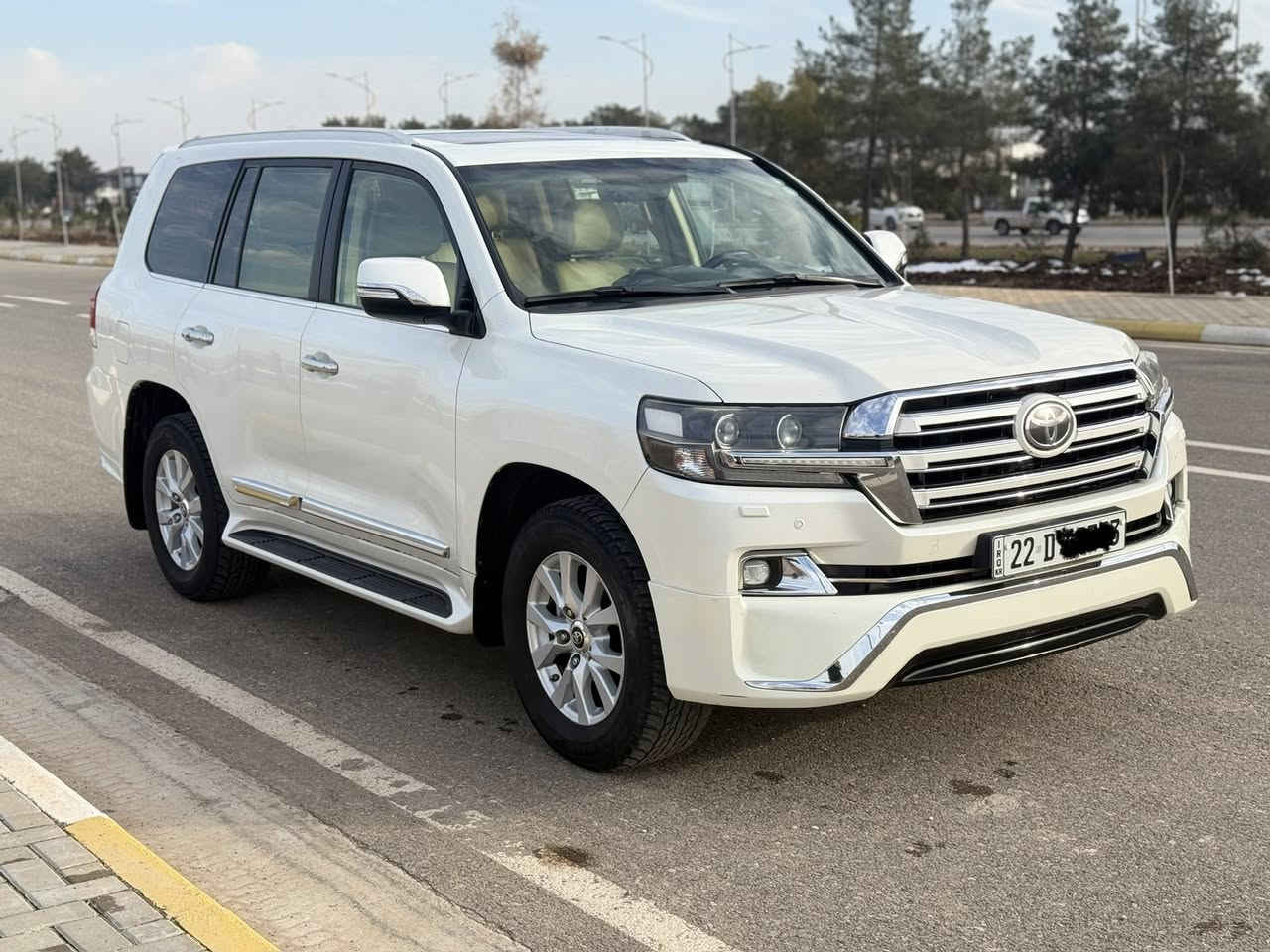 لاندكروز موديل 2017/4
فول مواسفات GXR
شركة جيهان وايت ديشن

مكفوله كفالة عامة 
فقط 4 اصابيع بارد على باب جنتا 
سنوية ورقم جديد 
شرت وكاله و تحويل

ماشي 145 حقيقي 
كوشنين كاربا  تشغيل عن بعد
8 ايرباكات كوشنات جلد 

 سعر 475 ورق و مجال 

موبايل *********** 
مكاني سليمانيه
