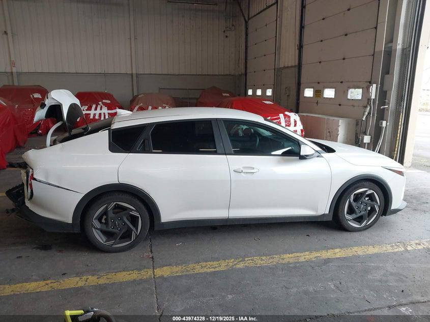 ★ ★ #النمرود_للمزاد_الأمريكي ،👑 ★ ★
🔵 نوع سياره: كيا فور موديل ٢٠٢٥ EX
🔵 حاله السياره: تعمل وتسير
🔵 المسافة: ٢١٠٦٢mi
🔵 حـجم المـحرك : 4 بستم. 20
🔵 تاريخ المزاد/٢٠٢٦/٣/١٩/ يوم الخميس 
🔵 ضرر السيارة : موضح في الصور 
--------------------------------------------------------------------------------
 🔴 بأمكانك ادخالها ذوي شهداء او حرة او نقلها الى اقليم كردستان العراق 

مكان المكتب / الموصل /ناحية النمرود/قرية السلامية

خدمتنا تشمل:  
🚗 شراء السيارات المطلوبة حسب طلبك 
📝 تقارير كارفاكس شامله عن حالة السيارات قبل الشراء
🚛 ترتيب شحن السيارة من امريكا ألى اي مكان بأمان وسرعه 
📱نظام تتبع خاص بك لمتابعة عملية النقل من المزاد الى ميناء ام قصر او منفذ طريبيل او جبل علي ( اقليم كردستان) 
🛳ارخص اسعار الشحن

- خدمة التخليص الجمركي
١- شحن بس منفذ طربيل مرسين أقليم كردستان
٢- منفذ طريبيل 
٣- اقليم كردستان 
٤-مرسين ( تركيا )

للاستفسار عن شراء السيارات اتصل الى الارقام التالية 

كورك/. ***********  (واتساب) ☎️
آسيا/. *********** ☎️
#النمرود_للمزاد_الامريكي
