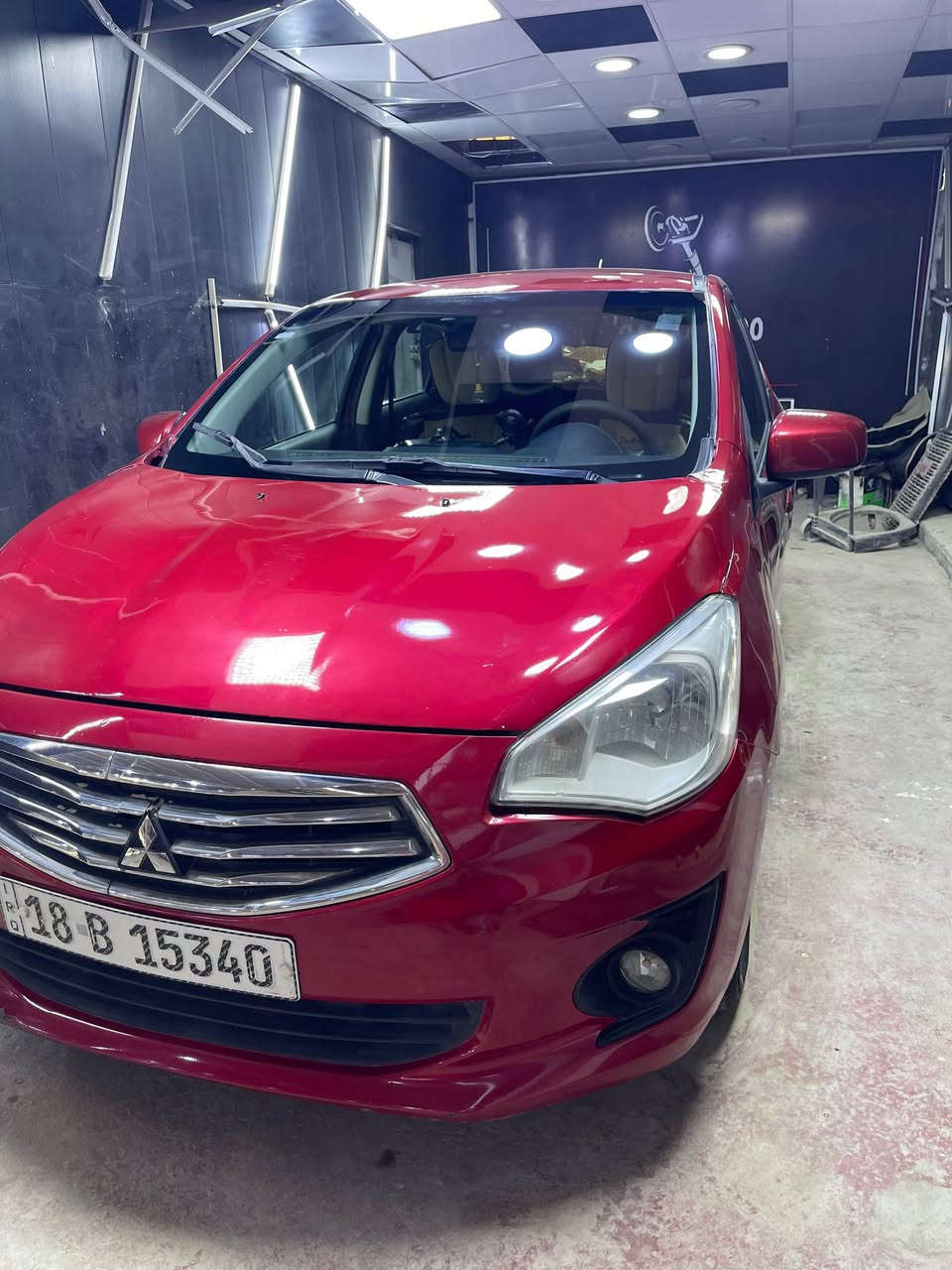 مسيوبوشي ميراج G4  ٢٠١٩ 
رقم بابل جديد وهزه وسنوية بأسمي

المواصفات /
محرك ١٢٠٠ - ٣ سلندر اقتصادية جدًا 

Ecoنظام
 
نظام الاحتراق vvt 

شاشة اصلية مسيوبوشي بلوتوث

كامرة خلفية 

٤ مري تحكم كهربائي السايق اوتو

تحكم ستيرن 

تحكم مرايات

تثبيت سرعة كروز

مانع انزلاق Abs

تبريد ثلج - تدفئة

منظومة زينون 200w 

دوشمة كشنات كنتارا
——————————————-
الحادث/

دعامية وبنيد بدون دواخل بدون ايرباك 

السيارة نظيفة واحلى بالواقع .
———————————————-
السعر 93  وبي مجال للشراي

مكان السيارة بالحلة مركز
 وهذا رقمي
***********
