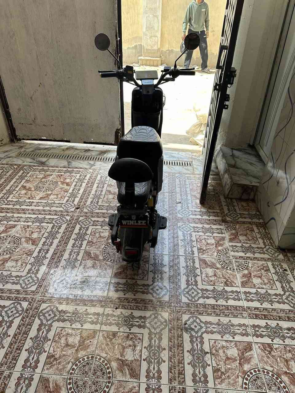 السلام عليكم دراجه R9موديل 2026 دراجه جديده ونضيفه عنوان التنومه ***********
