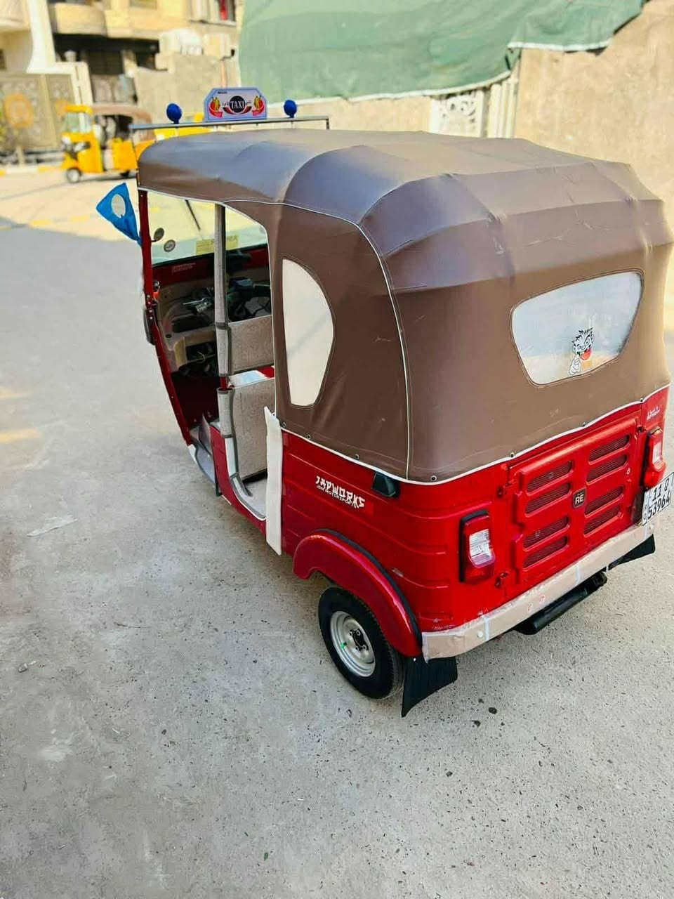 سلام عليكم تكتك للبيع 2016
نظيفة كلش ومرقمة جاهزة من كلشي 
مكاني بغداد باب المعظم
ب ٣مليون وربع وبيها مجال للشراي
***********
