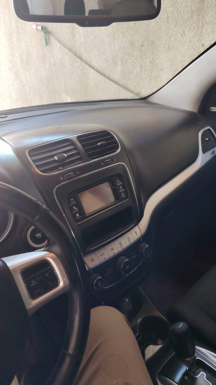 ❗ادوات ادوات ادوات ❗

للبيع دودج جورني (Dodge Journey)

• كفاله عامه من الكصه والعشائر 🗣

• مكينه جديده كارتون 
• وارد: أمريكي
• اللون: أسود 
• السياره جديده نظافه فول 
• تبريد شغال

• باقي التفاصيل خاص ✏️ 

للاسفسار : *********** /
