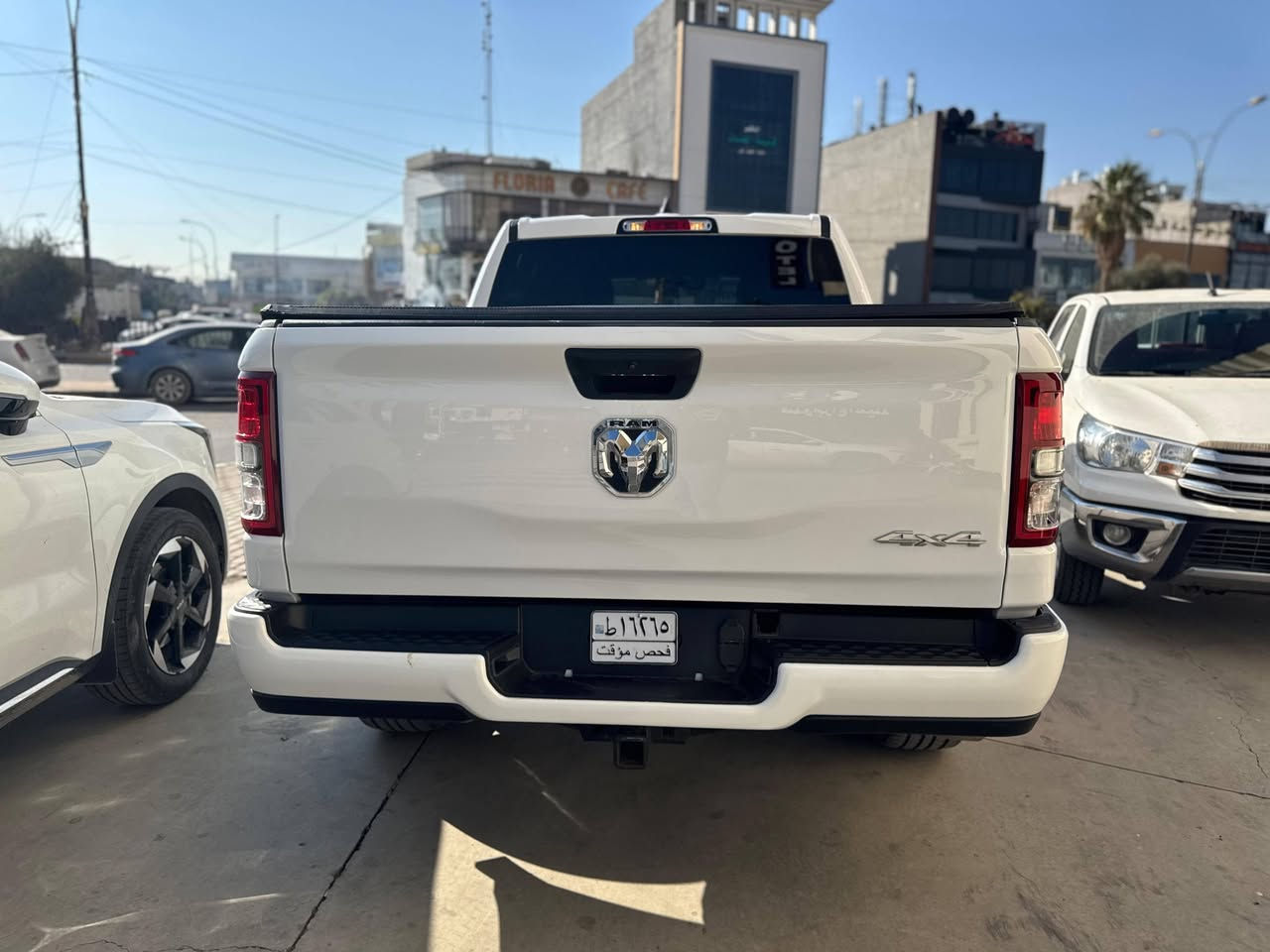 السلام عليكم
للبيع بيكم RAM باب طويل بدي قصير المرغوب 
موديل 2023
الون ابيض 
الضرر جاملغ بوند بدون دواخل ايرباك دركه وراجع سستم 
مواصفات بك هورن 
سياره حيل جديده  عليها اضافات دوسات ويلكب قبغ بودي
محرك 8سلندر الاقتصادي 
كشنات جلد كامره خلفيه حساسات  بجم زنون تبريد قطعتين 
سياره رقم نينوى 3ارقام مميز 
شراي اتصل وتشلع عيوني ***********
سعرها 295ورقه مجال بسيط مكانها موصل
