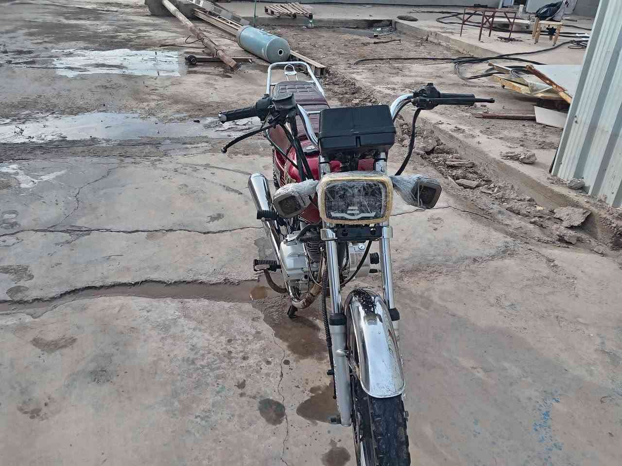 موديل20دراجه خير من الله ماناقصه شي  دراجه مال جني السعر 425وبيه مجال الستفسار ***********
